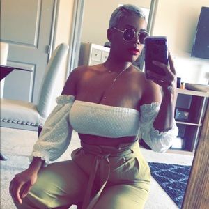 Meet your Posher, Latashia